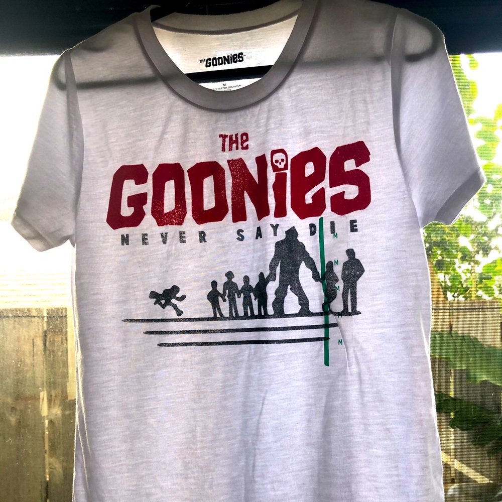 The Goonies thin soft Medium tshirt, raised red velvet lettering